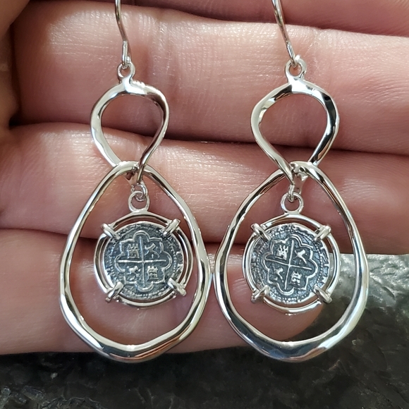 Atocha silver coin earrings - Picture 6 of 6